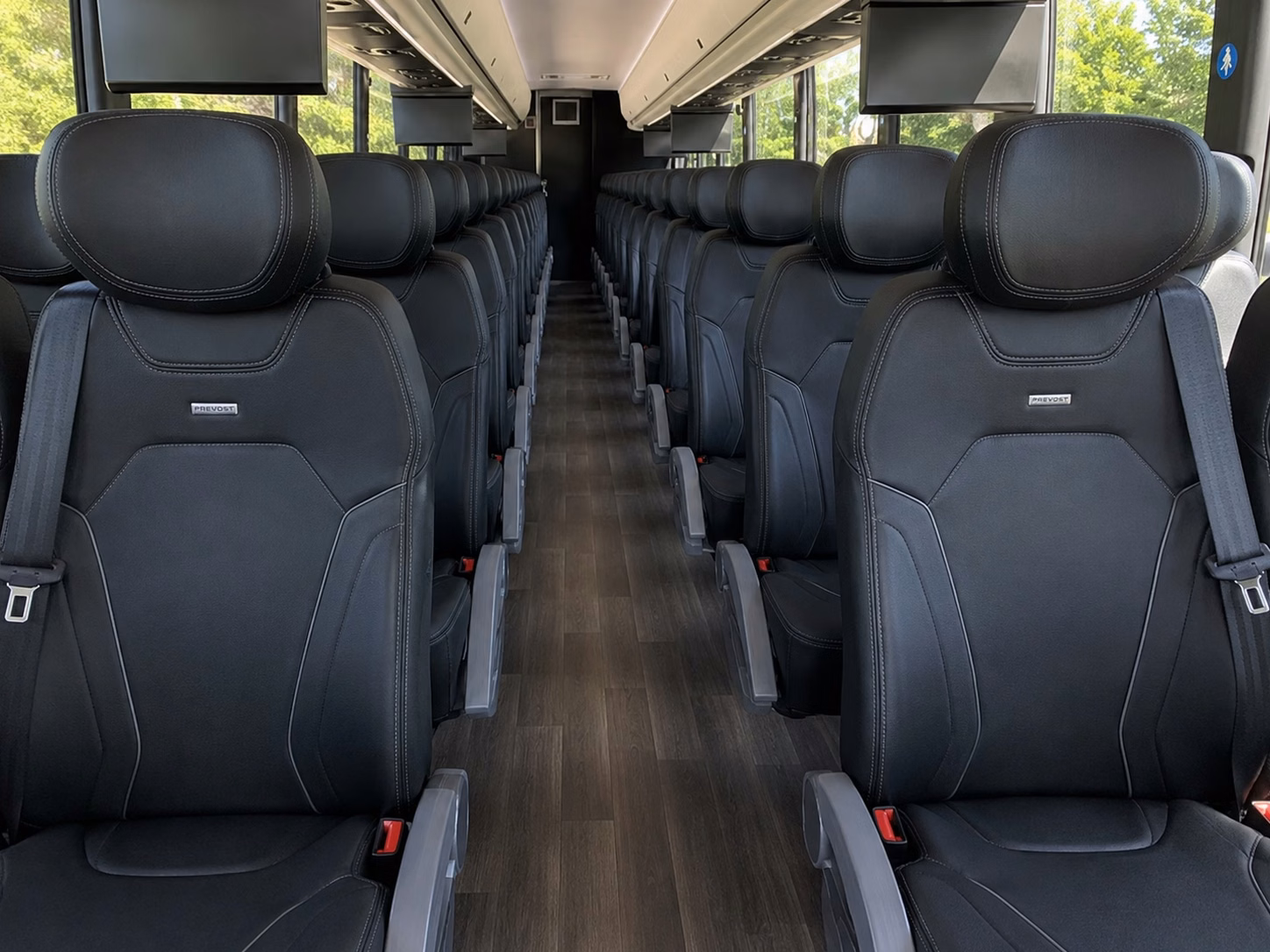 make your wedding weekend seamless with multi day transportation packages