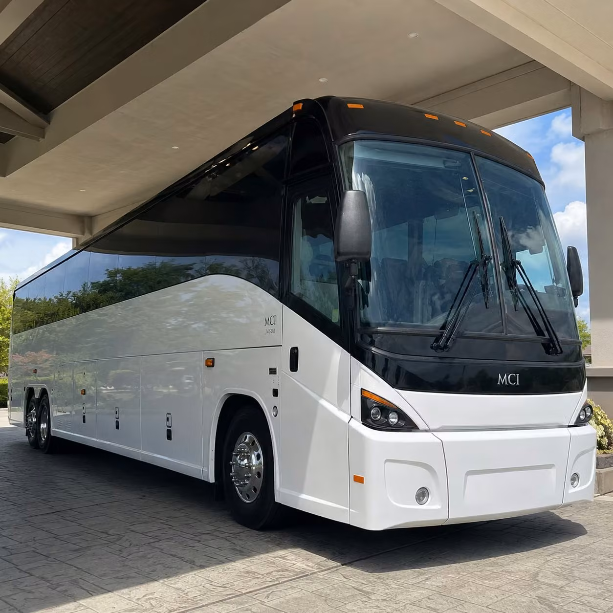 not in oakley you can still find airport transportation nearby