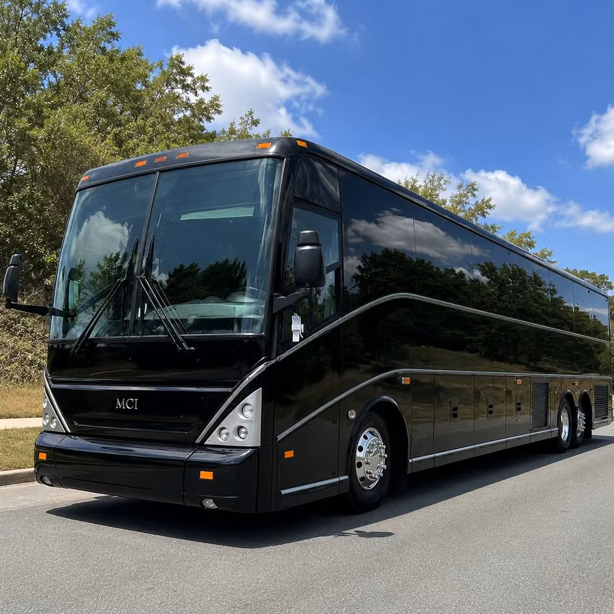 that s why oakley groups choose oakleycharterbuscompany com for concert night after concert night